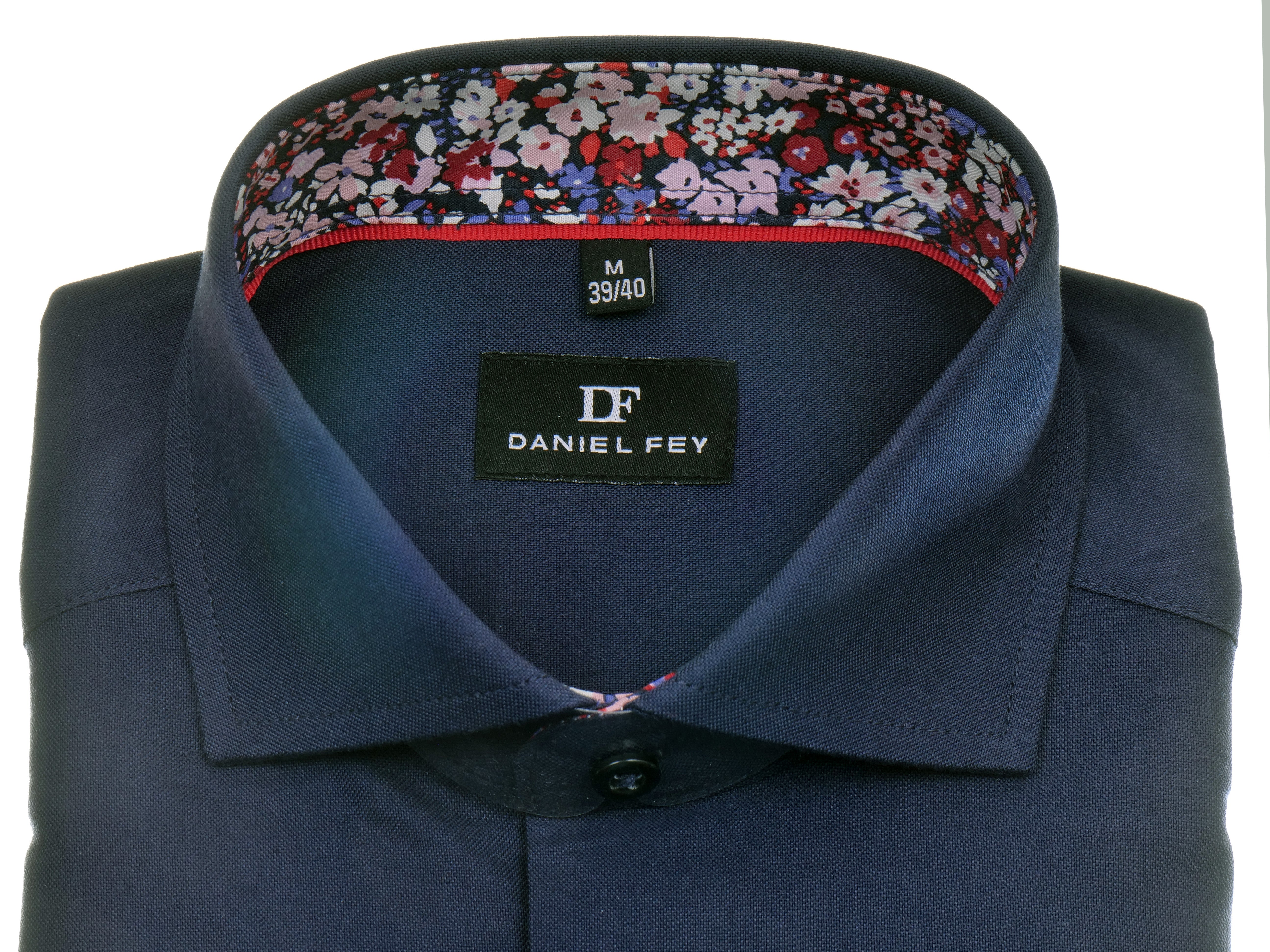 Langarmhemd modern fit aus Baumwolle mit Haifisch-Kragen von Daniel Fey