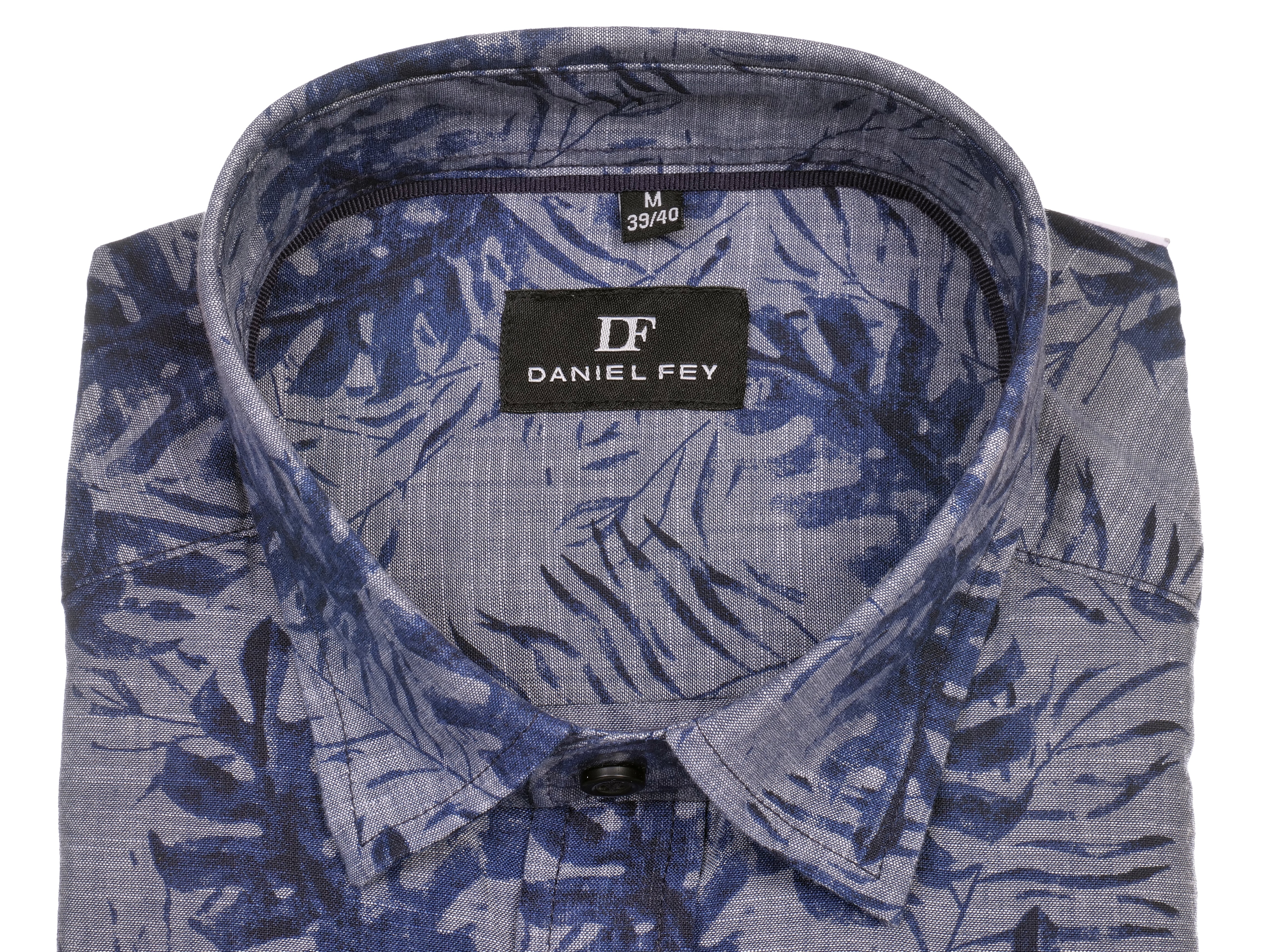 Langarmhemd modern fit aus Baumwolle mit Kent-Kragen und Brusttasche von Daniel Fey
