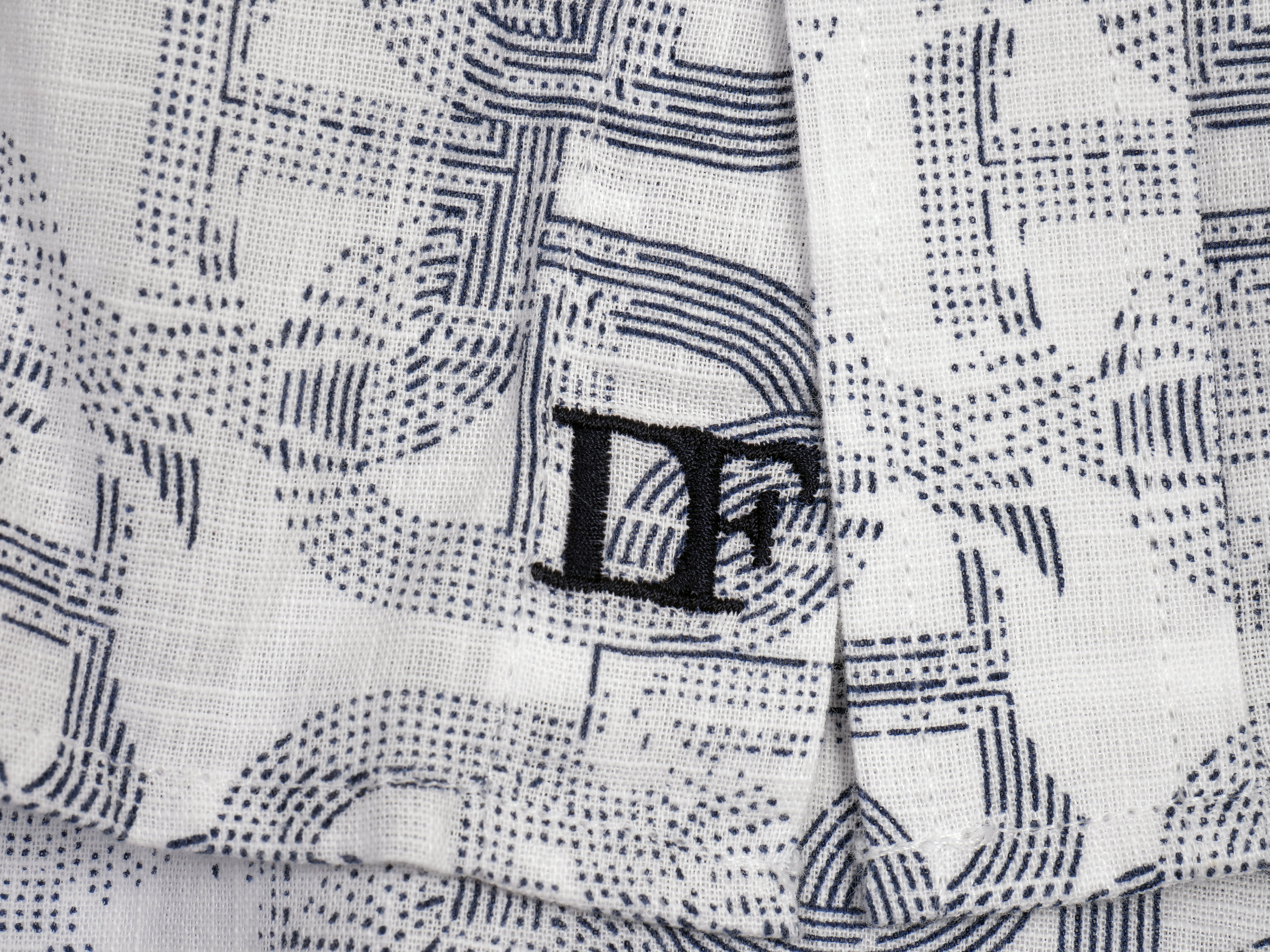 Langarmhemd modern fit aus Baumwolle mit Kent-Kragen und Brusttasche von Daniel Fey